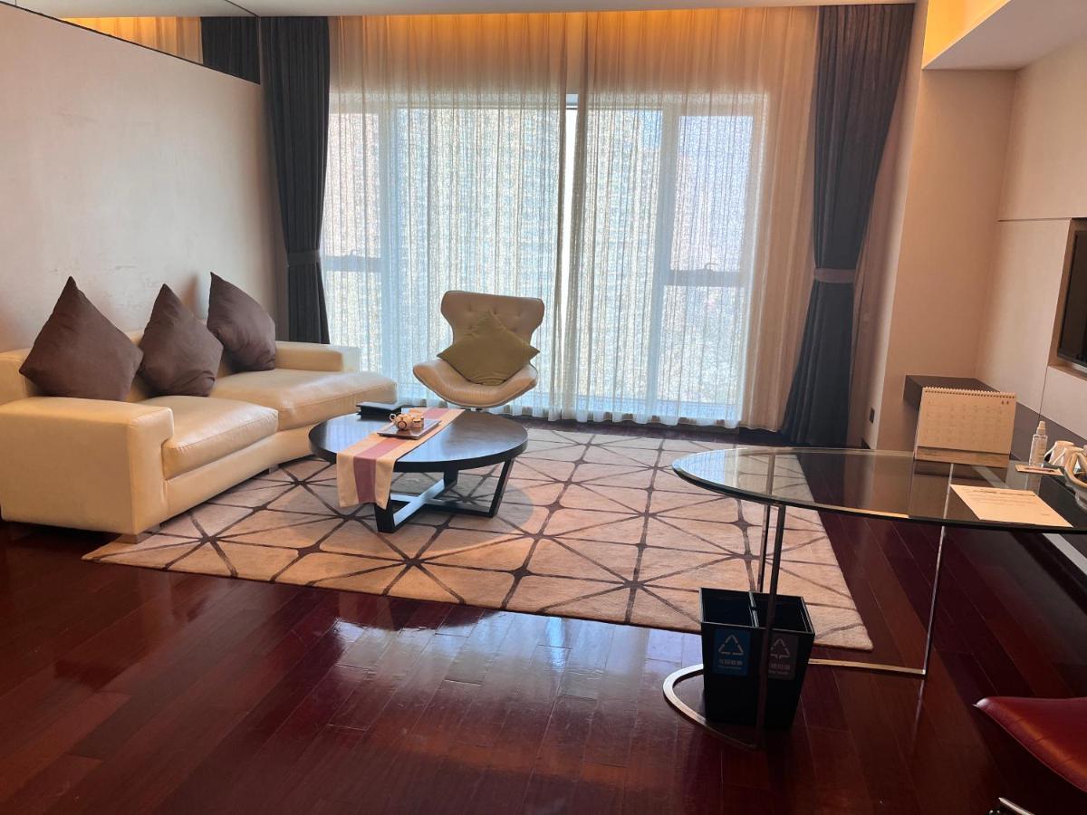 מלון טאיצ'ז'ו Wyndham Garden Yuhuan Downtown מראה חיצוני תמונה