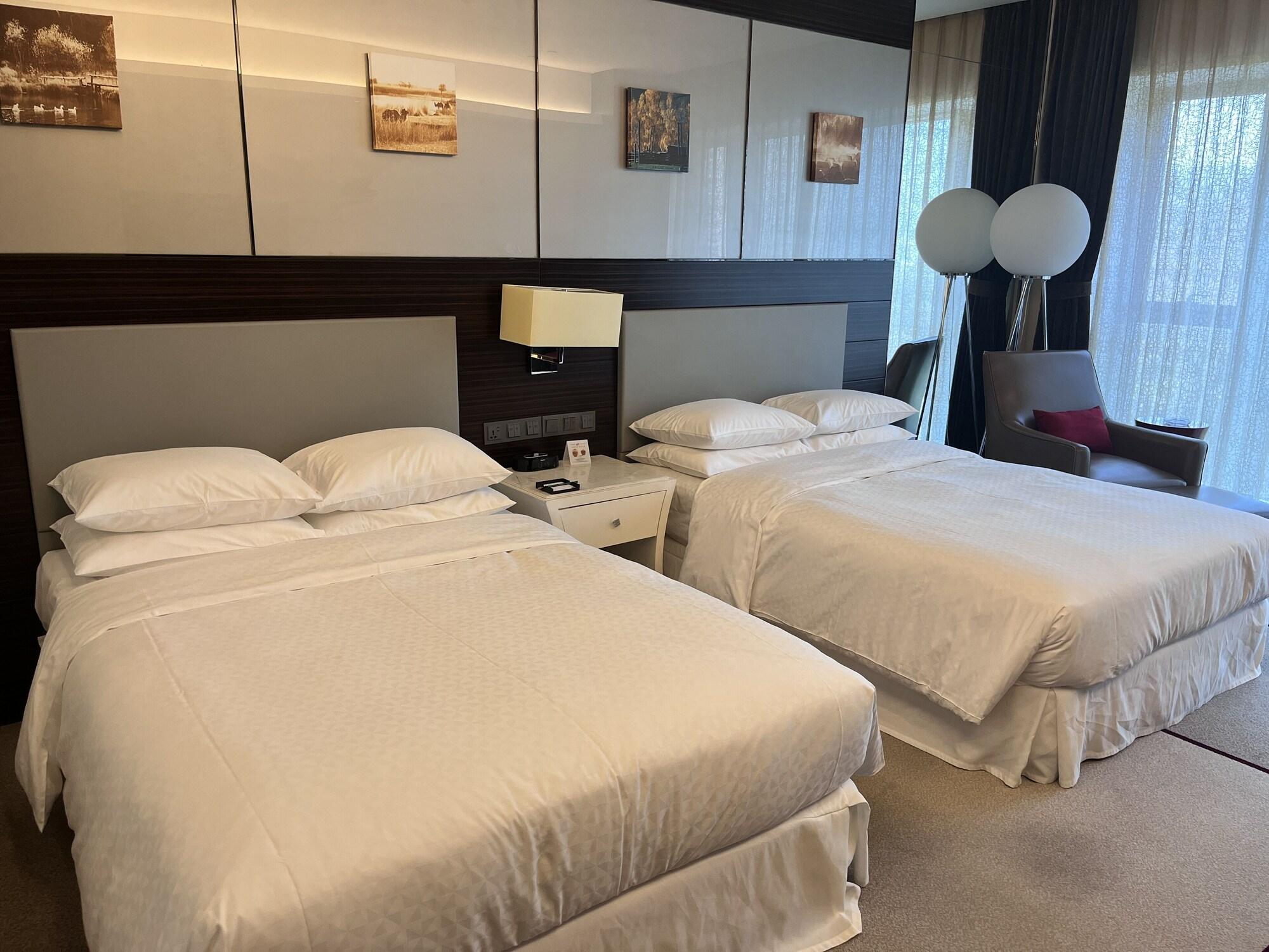 מלון טאיצ'ז'ו Wyndham Garden Yuhuan Downtown מראה חיצוני תמונה