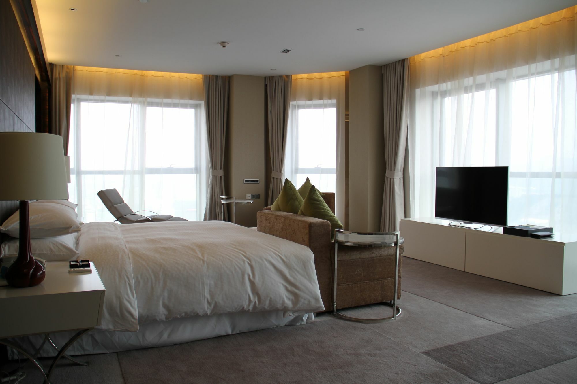 מלון טאיצ'ז'ו Wyndham Garden Yuhuan Downtown מראה חיצוני תמונה
