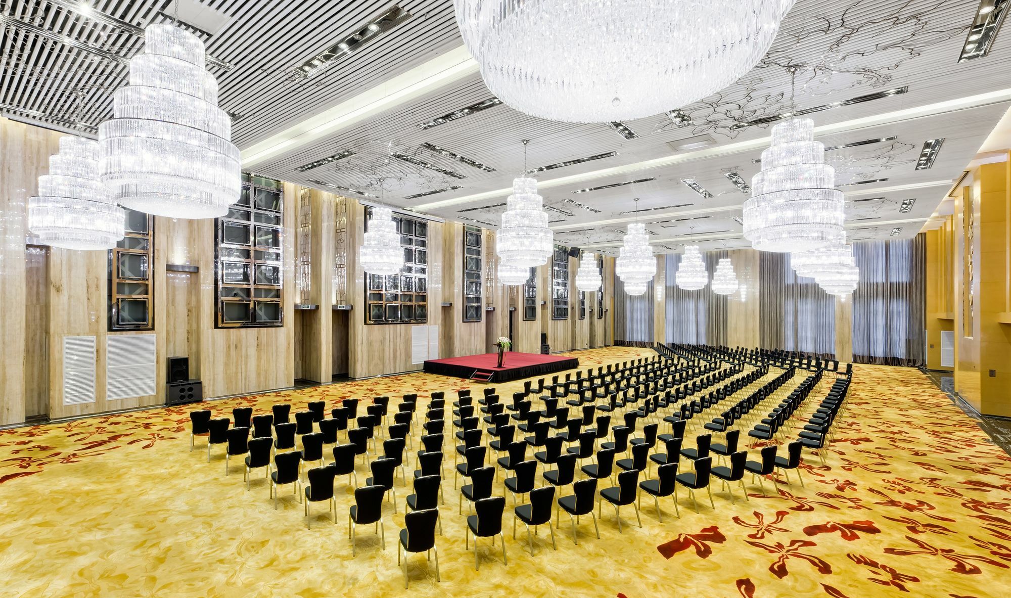 מלון טאיצ'ז'ו Wyndham Garden Yuhuan Downtown מראה חיצוני תמונה